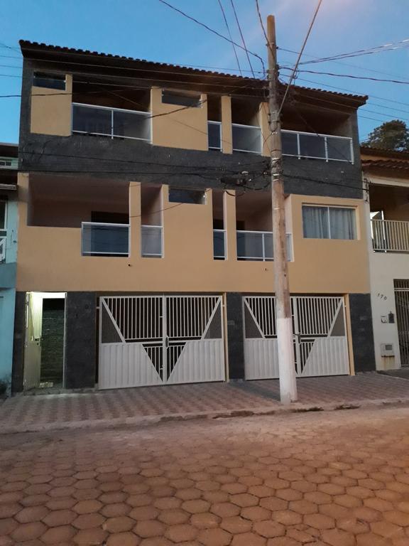 Santa Helena Pousada Cachoeira Paulista Exteriér fotografie